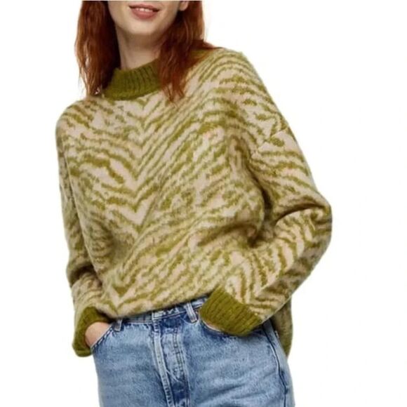 Topshop Sweaters - Topshop Size S/M Green Tiger Stripe Mock Neck Long Sleeve Sweater